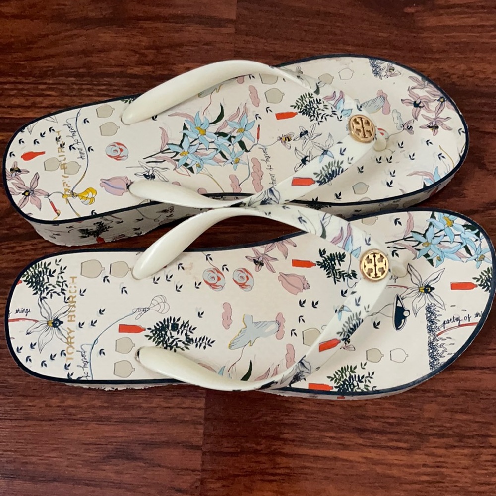 WEDGED TORY BURCH FLIP FLOPS